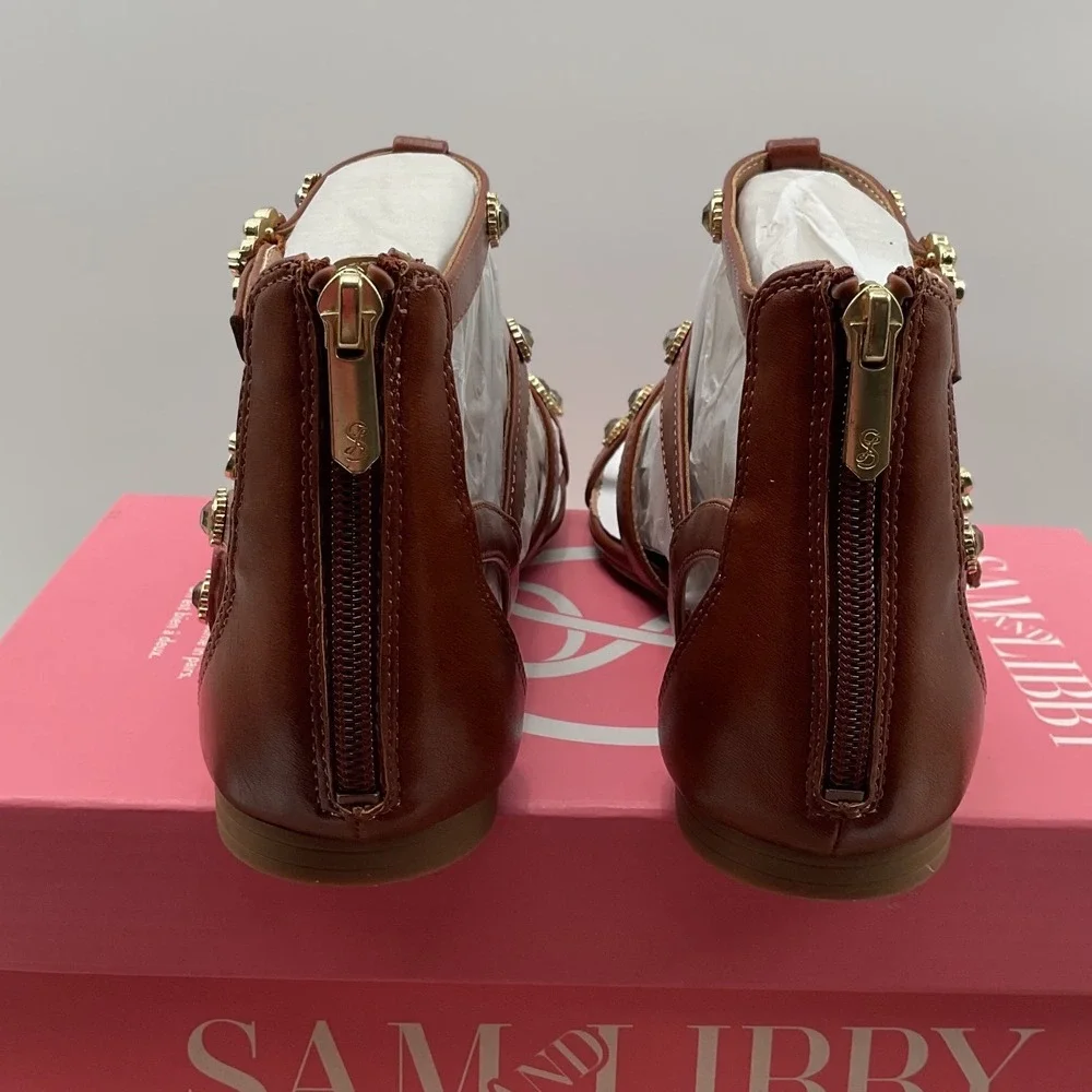 Sam and Libby Rhonda Brown Gladiator Sandals Studded Strappy Flat Shoes 8.5 NEW